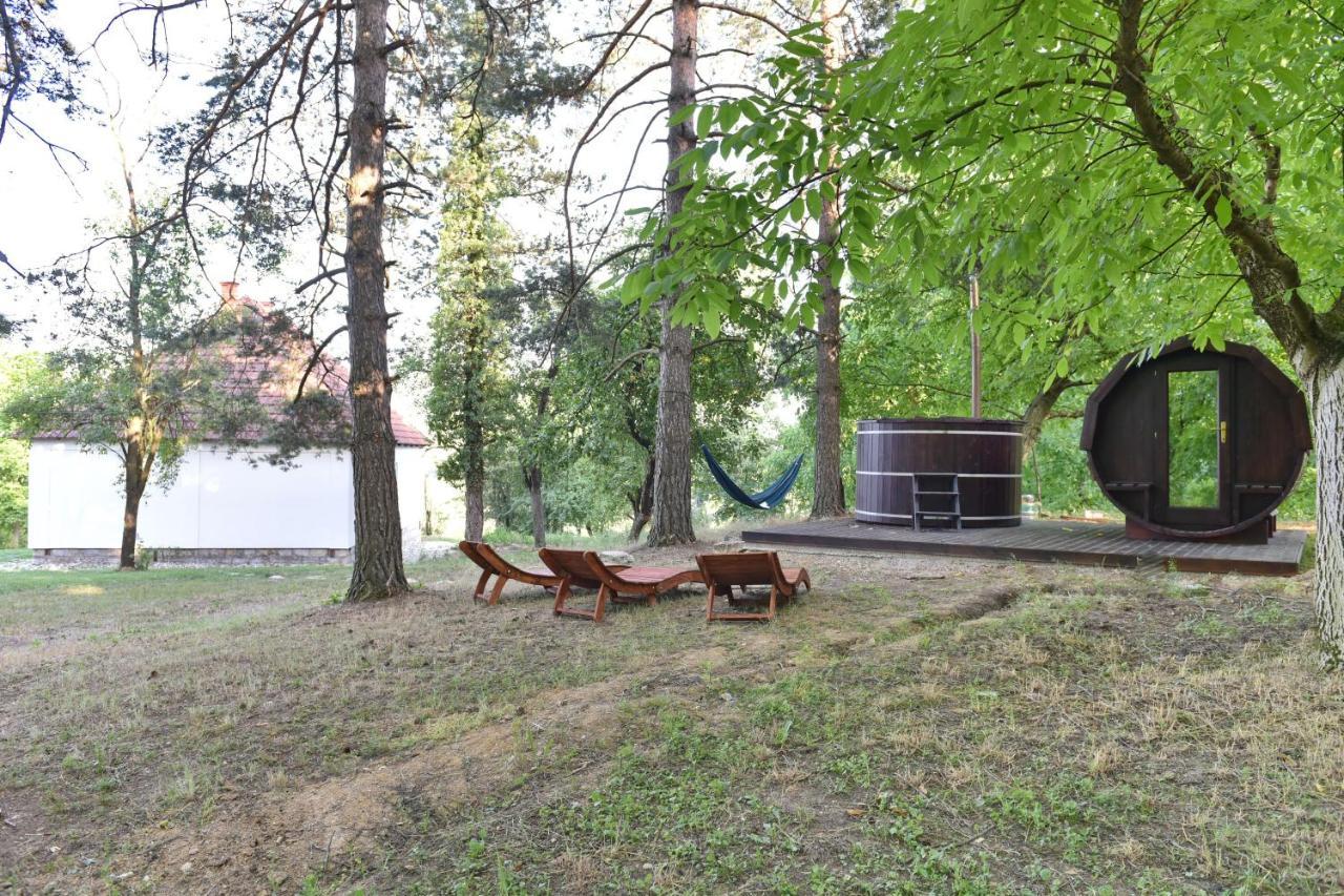 Vacation House Stala La La Požega エクステリア 写真